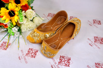 Velvet Ochre